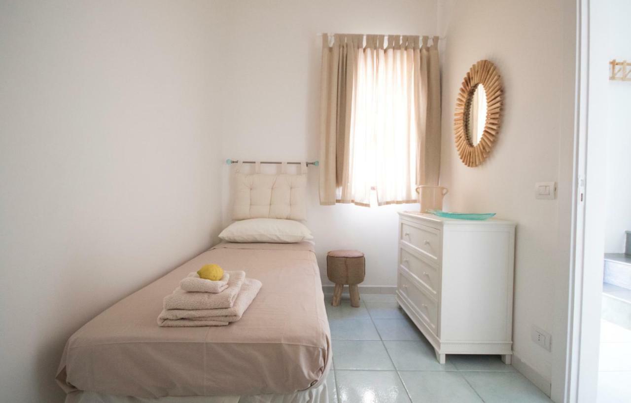 Il Mare Di Fronte “Casa Smeraldo” Savelletri Exterior foto